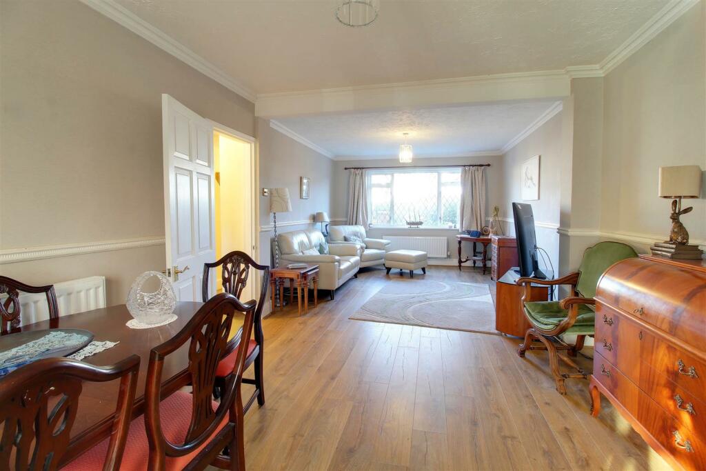 Additional property image - Peplins Way, Brookmans Park