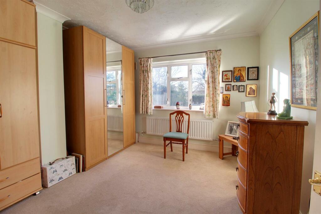 Additional property image - Peplins Way, Brookmans Park