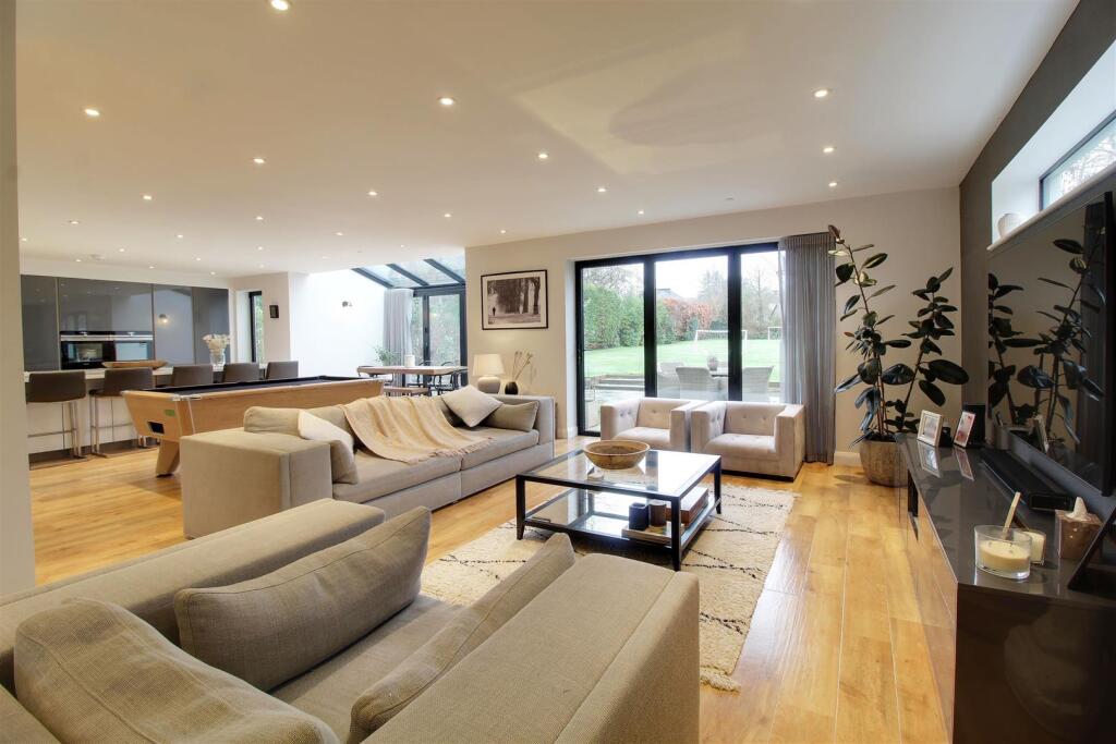 Additional property image - Mymms Drive, Brookmans Park