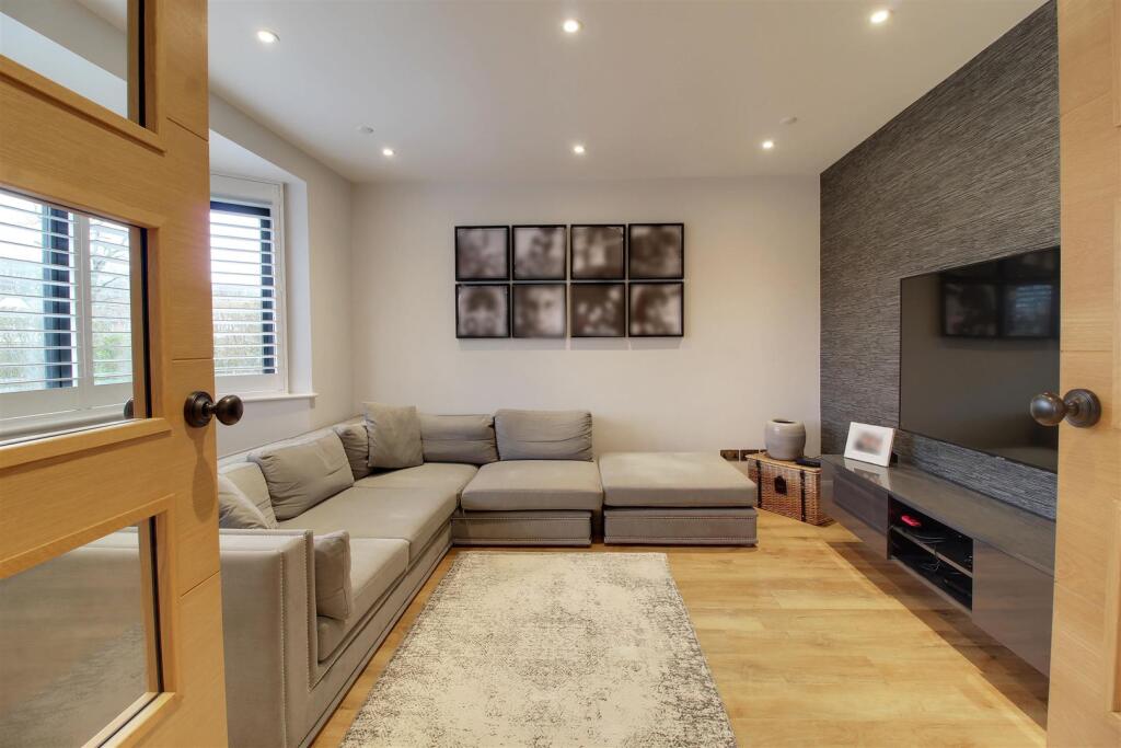 Additional property image - Mymms Drive, Brookmans Park