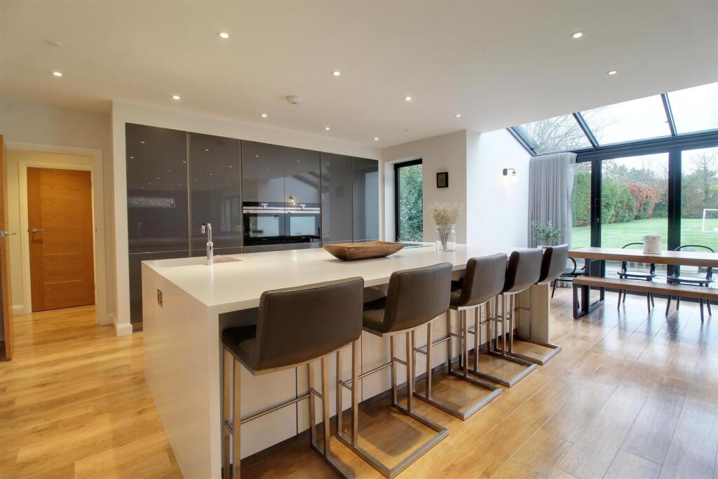 Additional property image - Mymms Drive, Brookmans Park