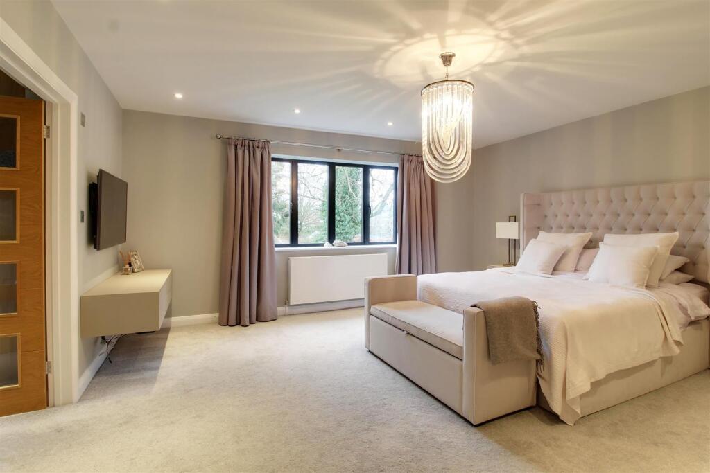 Additional property image - Mymms Drive, Brookmans Park