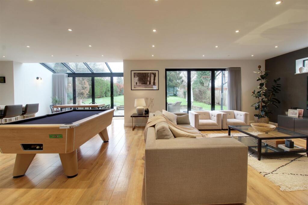 Additional property image - Mymms Drive, Brookmans Park
