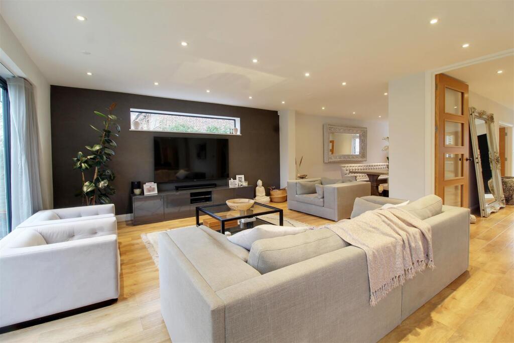 Additional property image - Mymms Drive, Brookmans Park