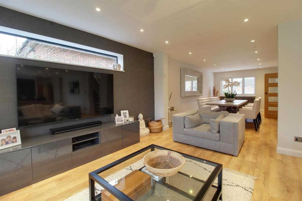 Additional property image - Mymms Drive, Brookmans Park