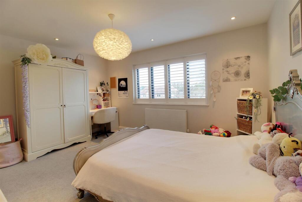 Additional property image - Mymms Drive, Brookmans Park