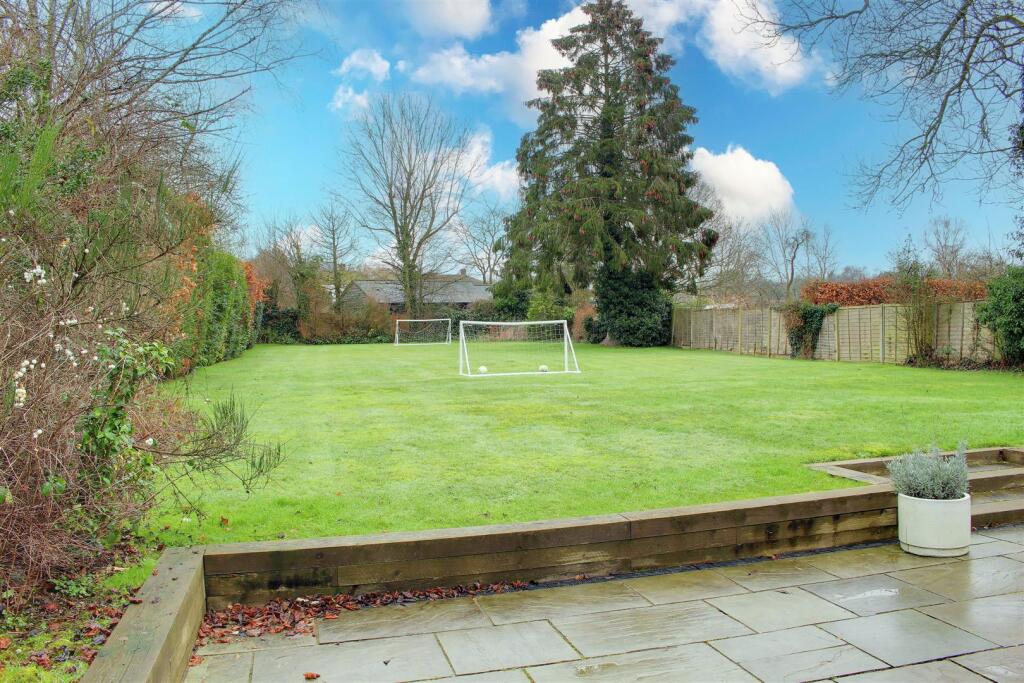 Additional property image - Mymms Drive, Brookmans Park