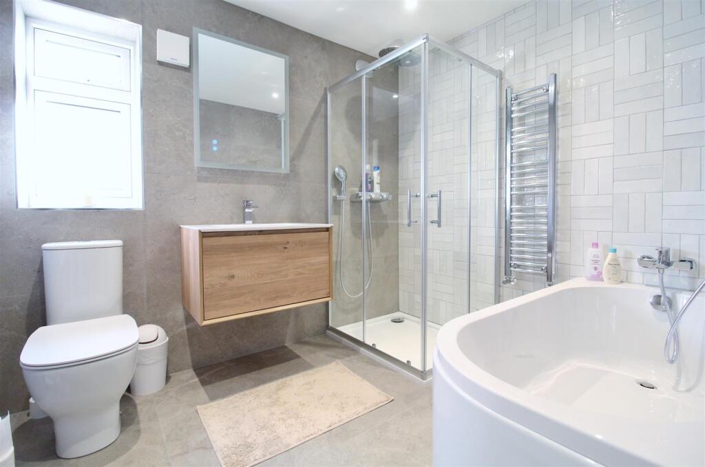 Additional property image - Peplins Way, Brookmans Park