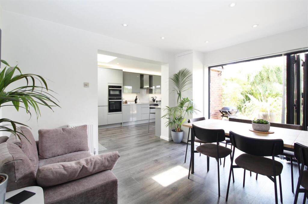 Additional property image - Bradmore Way, Brookmans Park