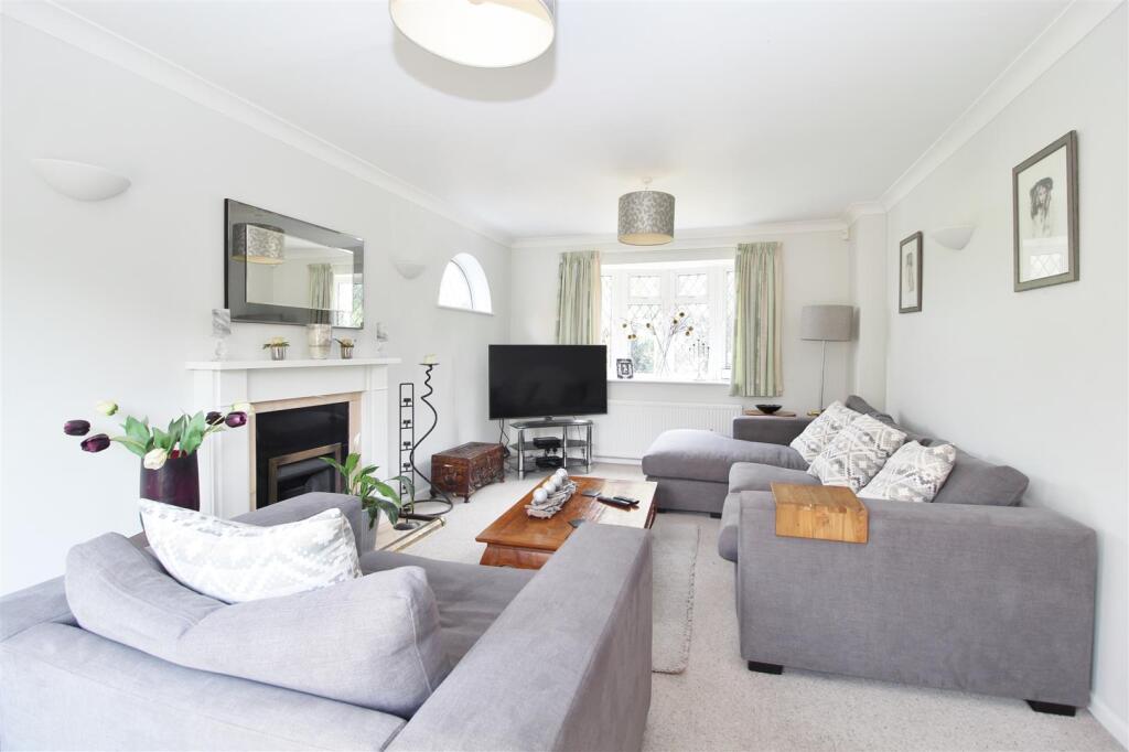 Additional property image - Bradmore Way, Brookmans Park