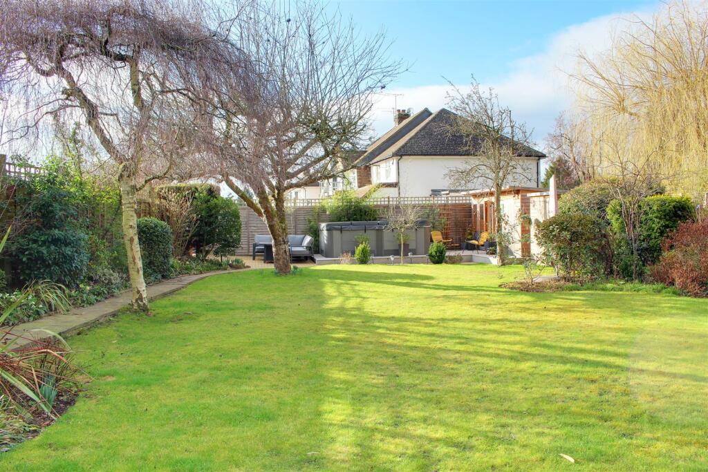 Additional property image - Bradmore Way, Brookmans Park