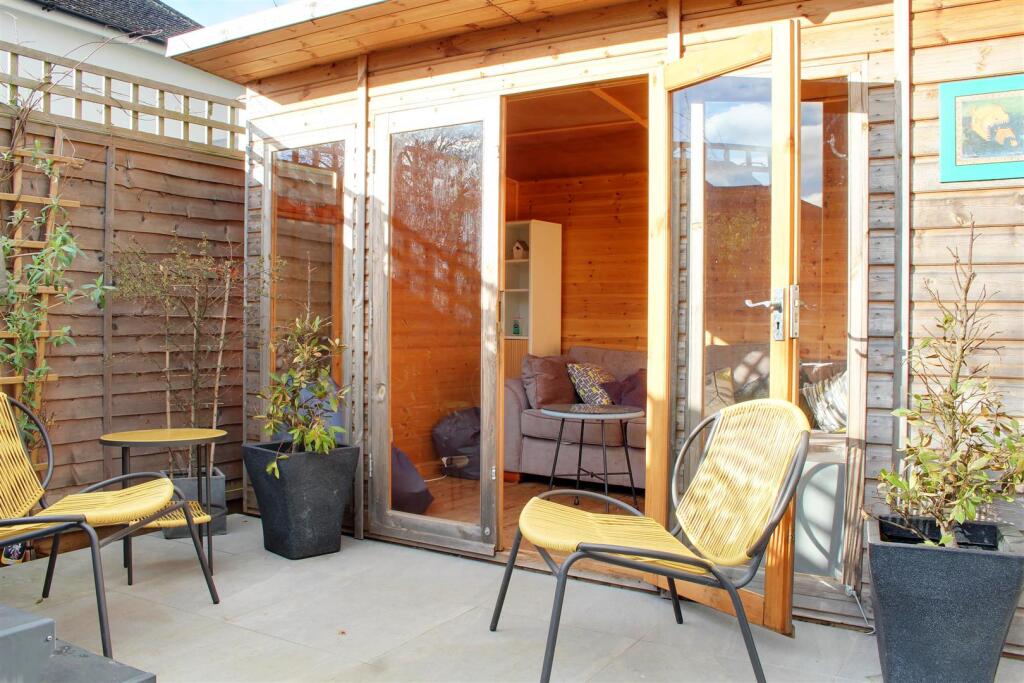 Additional property image - Bradmore Way, Brookmans Park