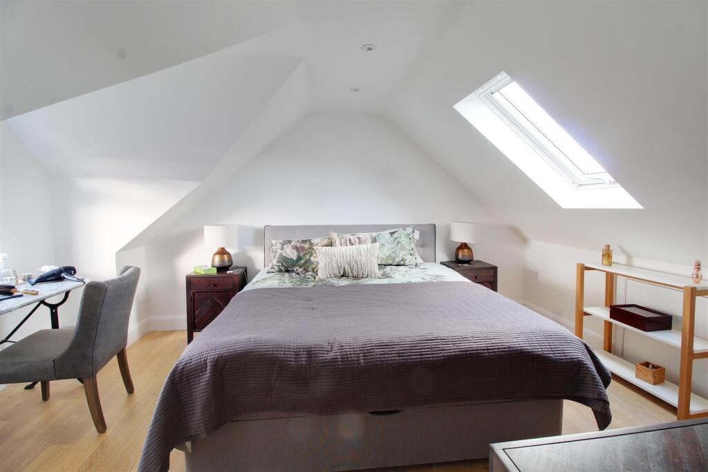 Additional property image - Bradmore Way, Brookmans Park