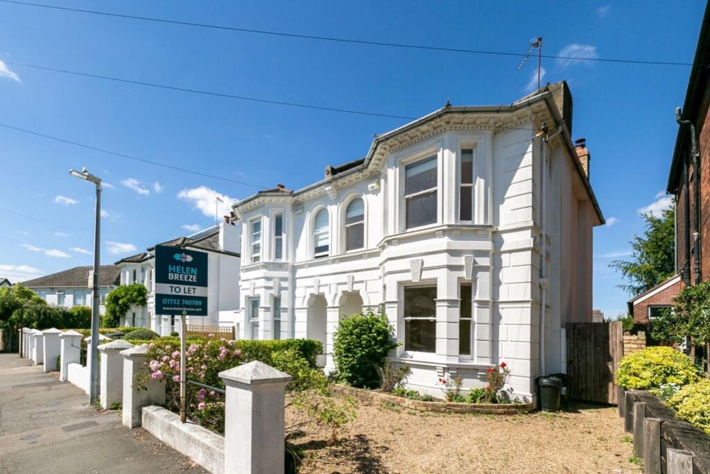 Main image of property: Gordon Road, Sevenoaks TN13 1HE