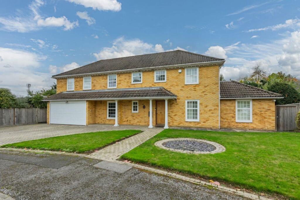 Main image of property: Stapleford Court, Sevenoaks TN13 2LB