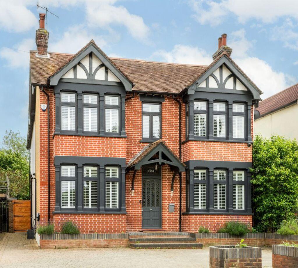 Main image of property: Eynsford Road, Farningham DA40BQ