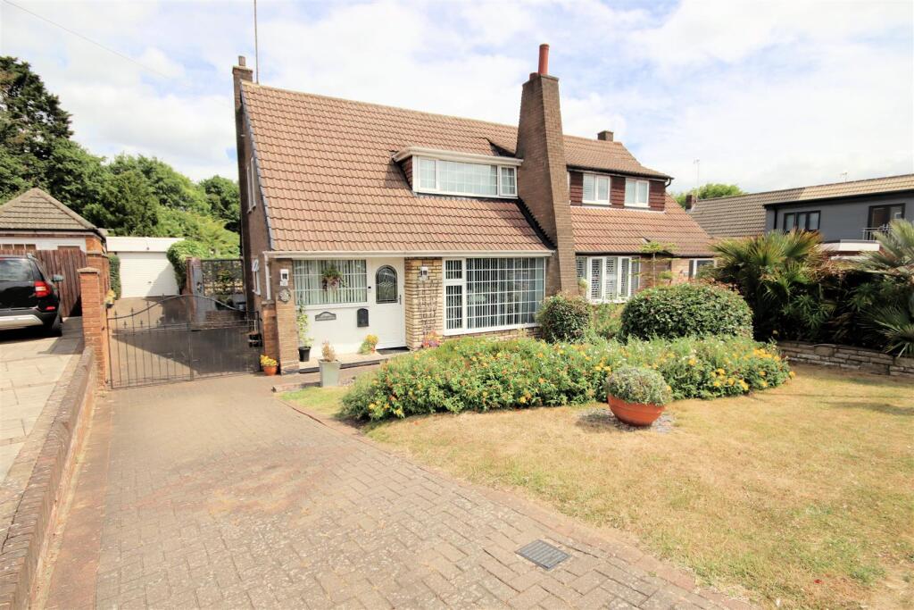 Main image of property: Ridgeway Avenue, Dunstable