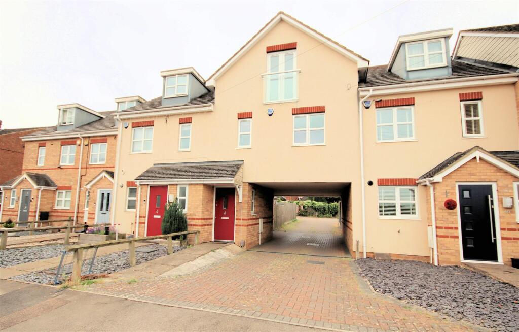 Main image of property: Luton Road, Toddington, Dunstable