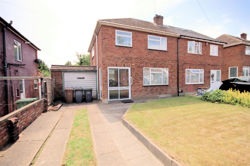 Main image of property: Stoneygate Road, Luton