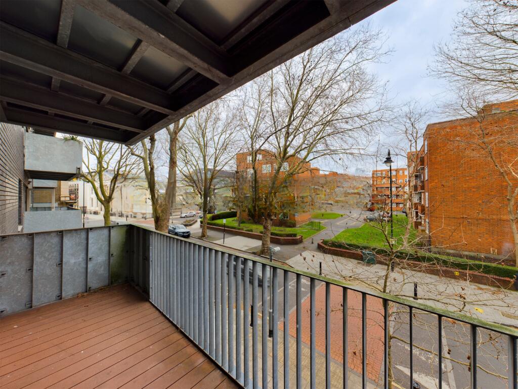 Main image of property: Pullman Building, Bermondsey, SE16