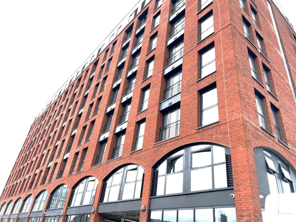 Main image of property: West Waterloo Place, 3 Triskelion Way, Liverpool