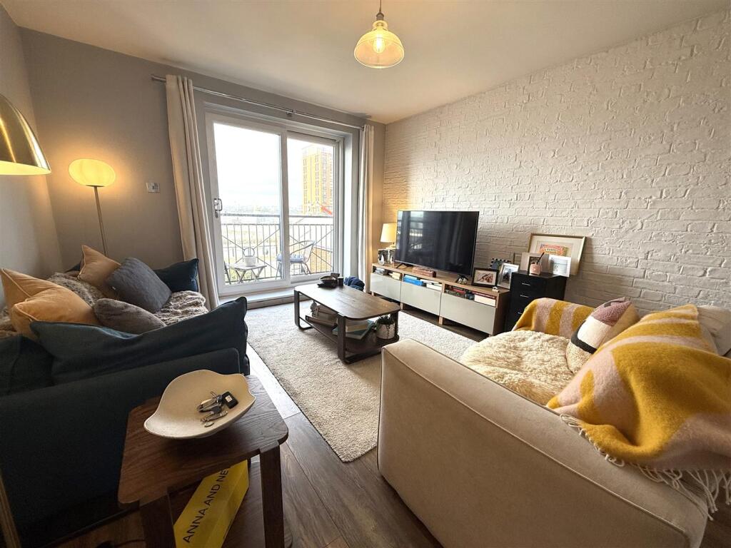 Main image of property: Waterloo Road, Liverpool