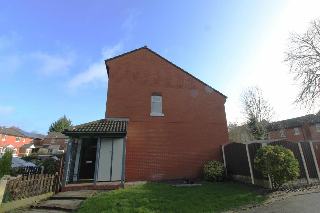 2 bedroom flat for sale in Colman Court, PR1