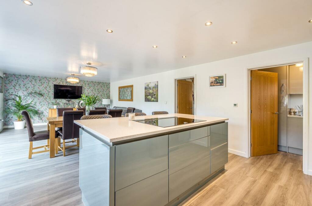 Additional property image - Broadway, Yate