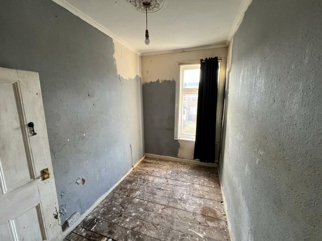 Additional property image - Ashes Road, Oldbury, B69