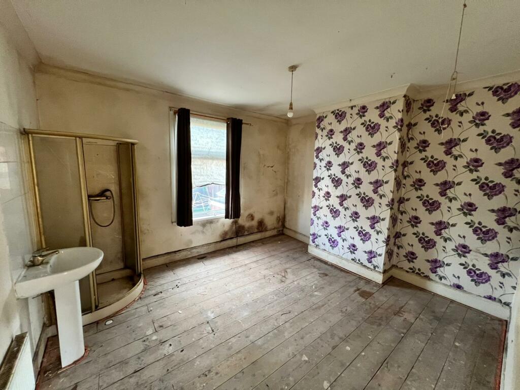Additional property image - Ashes Road, Oldbury, B69