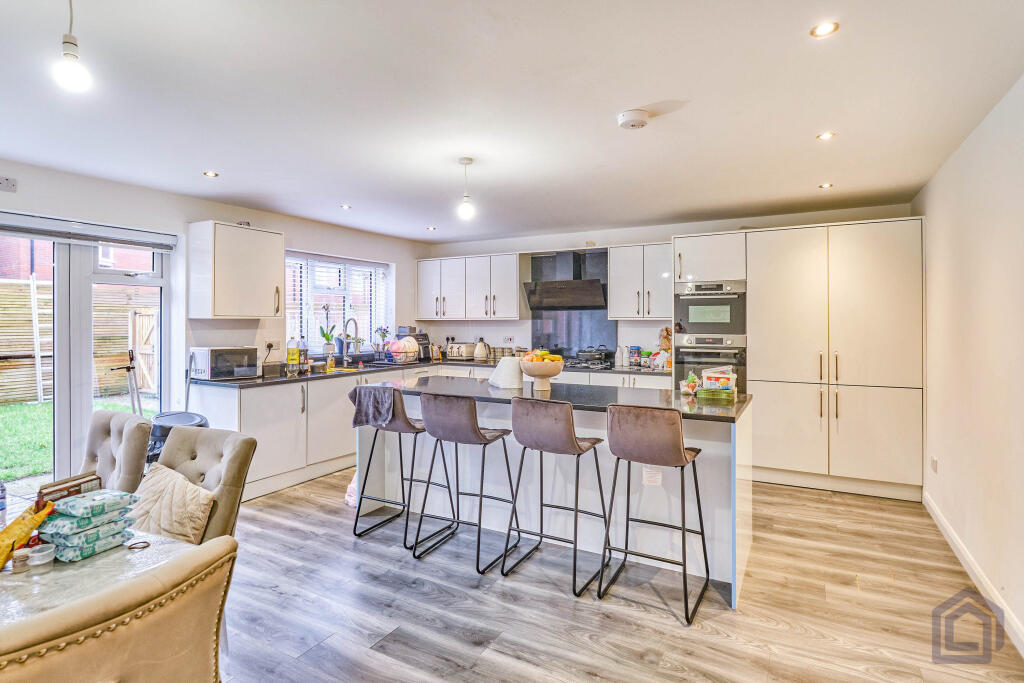 Additional property image - Drews Holloway, Halesowen, B63
