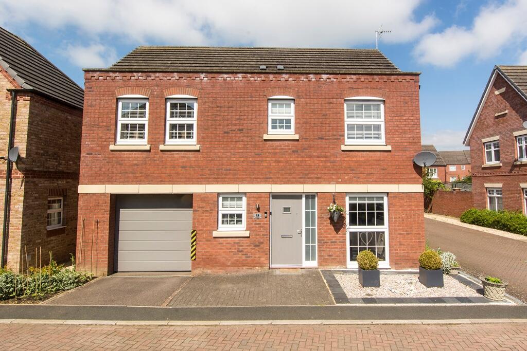 4 bedroom detached house for sale in Bridegroom Street, Market Harborough, Leicestershire, LE16
