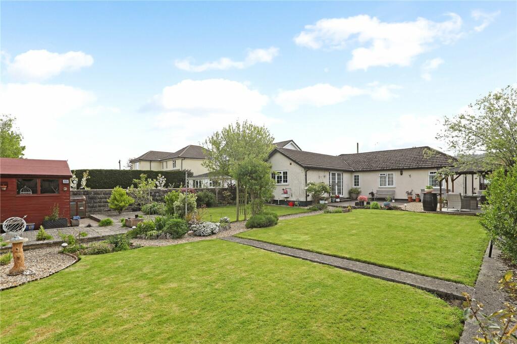 4 bedroom bungalow for sale in Bristol Road, Churchill,