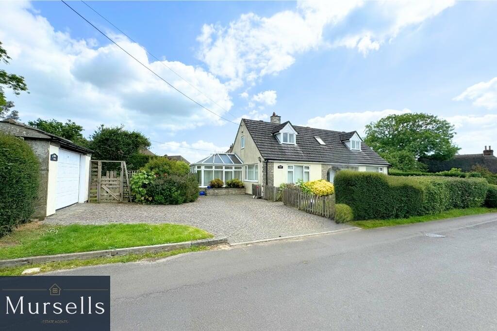 4 bedroom detached house for sale in Eldons Drove, Lytchett Matravers