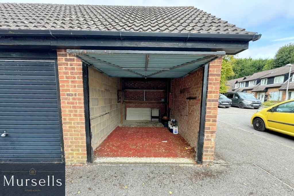 Additional property image - Anncott Close, Lytchett Matravers, Poole, BH16
