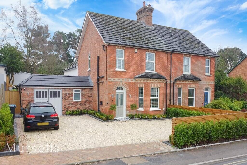Main image of property: Dunyeats Road, Broadstone, BH18