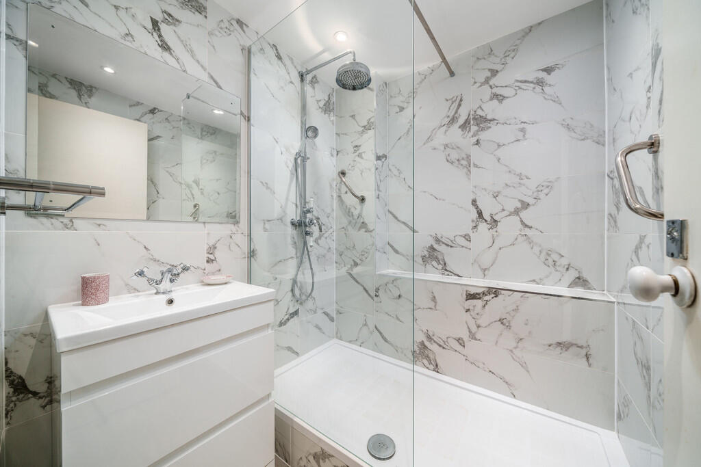 Main image of property: Edith Terrace, Chelsea 