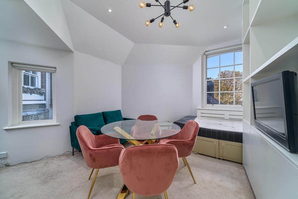 Main image of property: Pont Street, Knightsbridge