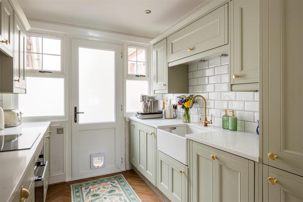 Additional property image - Woodlands, Hove