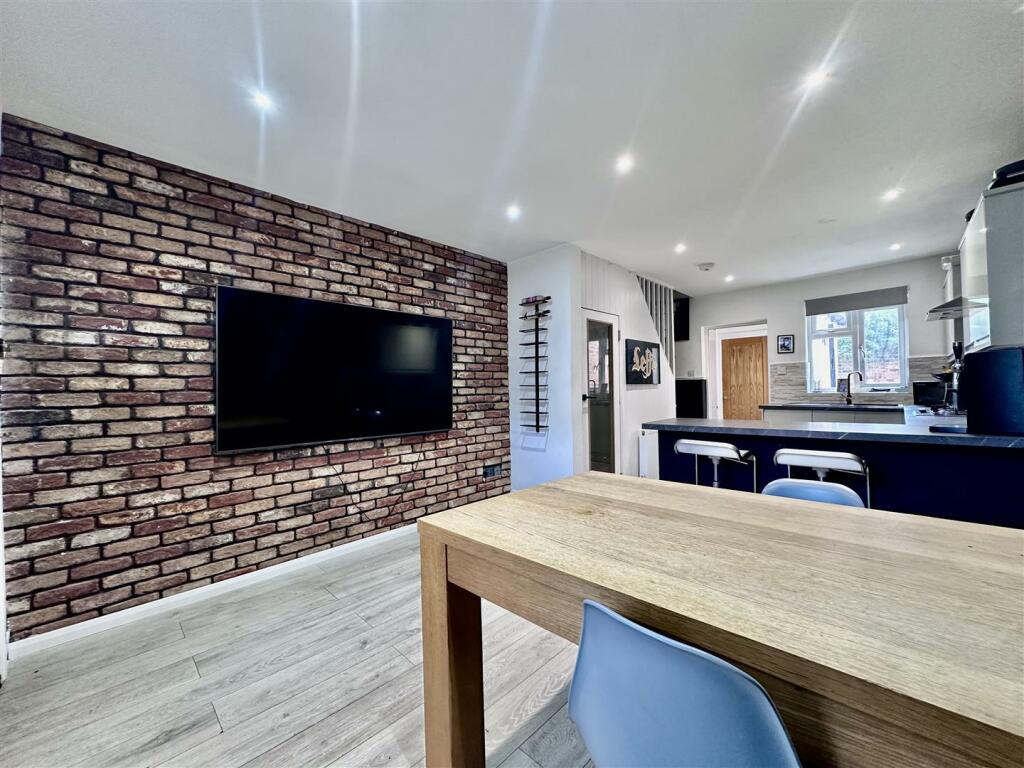 Additional property image - Rugby Road, Leamington Spa