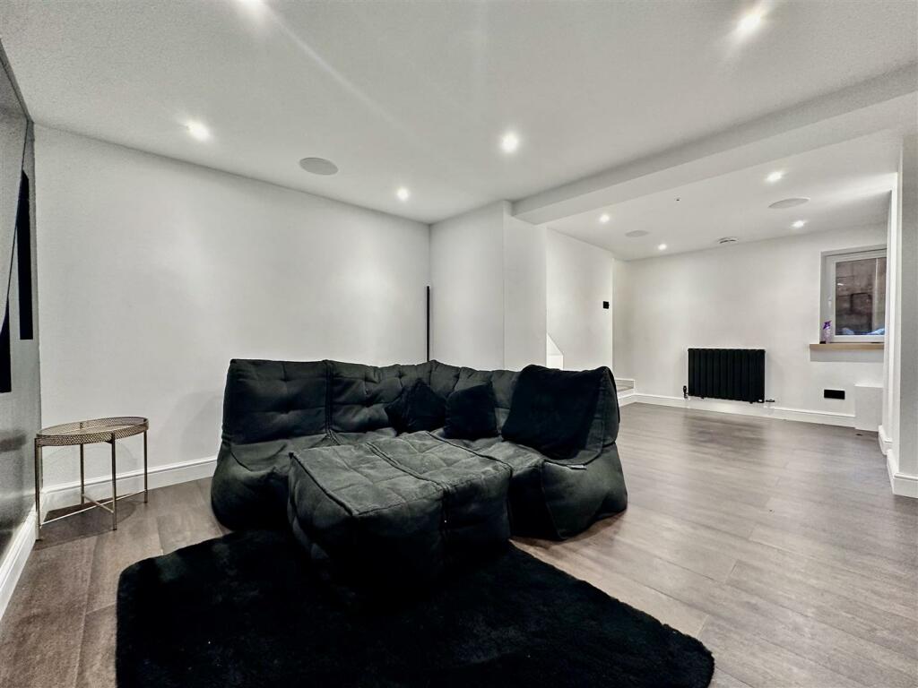 Additional property image - Rugby Road, Leamington Spa