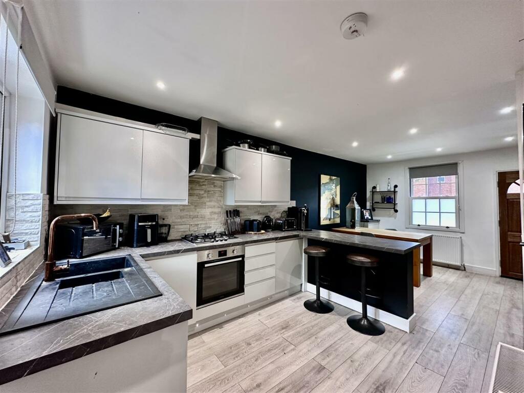 Additional property image - Rugby Road, Leamington Spa