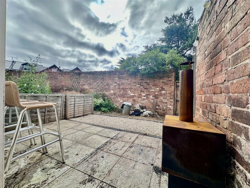 Additional property image - Rugby Road, Leamington Spa