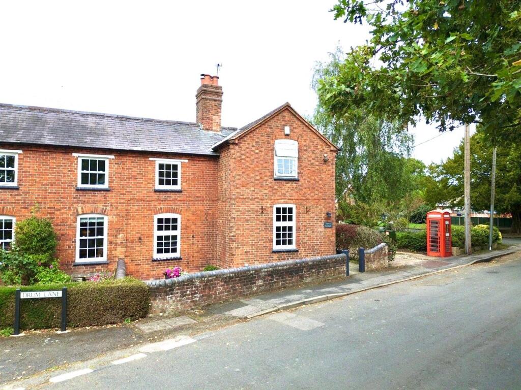 Main image of property: Haseley Knob, Warwick