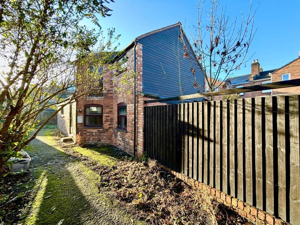 Main image of property: Clapham Street, Leamington Spa