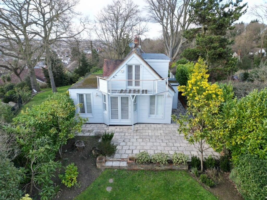 Main image of property: Vicarage Hill, Benfleet