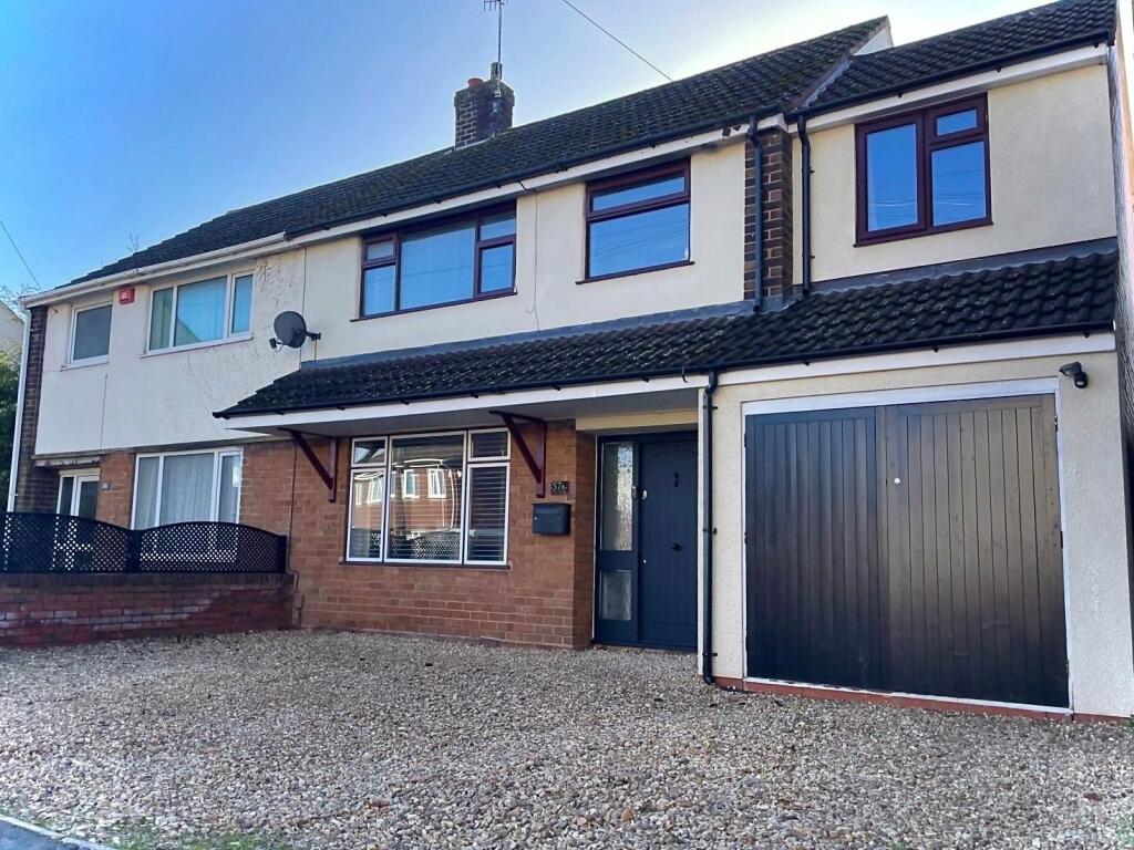 3 bedroom semidetached house for sale in King Street, WOLLASTON, DY8