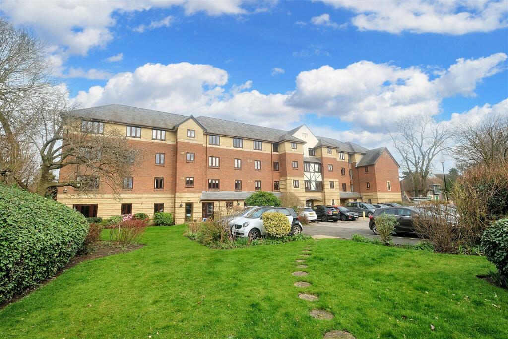 1 bedroom retirement property for sale in Liddiard Court, Belfry Drive