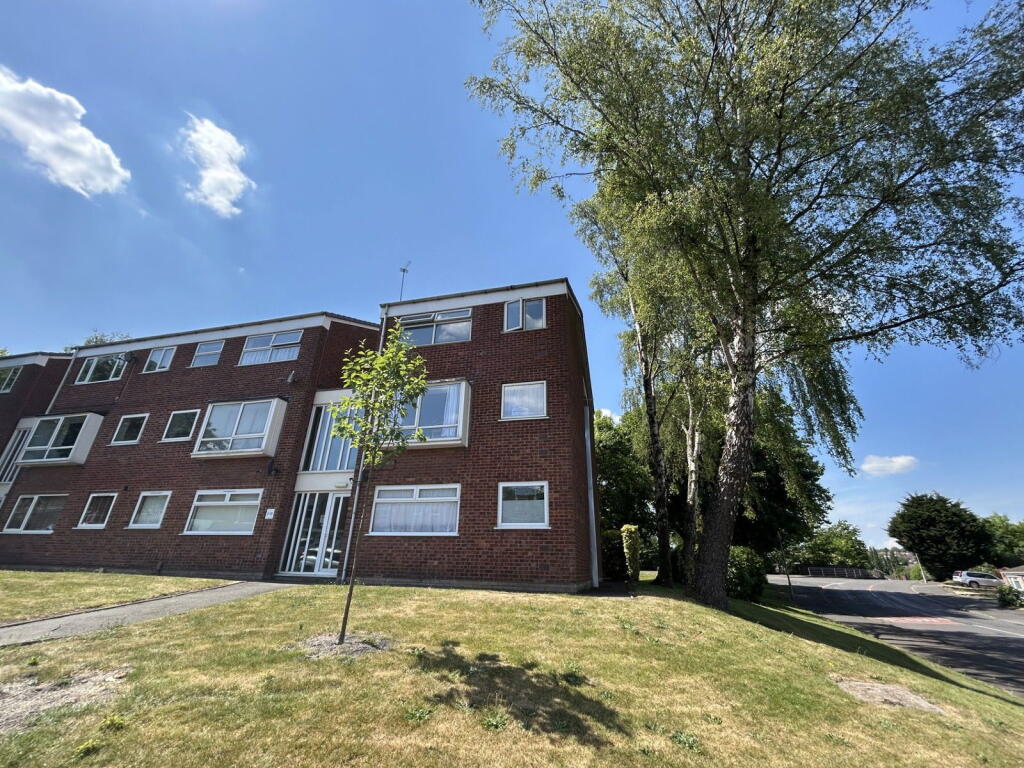 Main image of property: BLAENWERN DRIVE, Lyde Green, Halesowen, B63 2PX