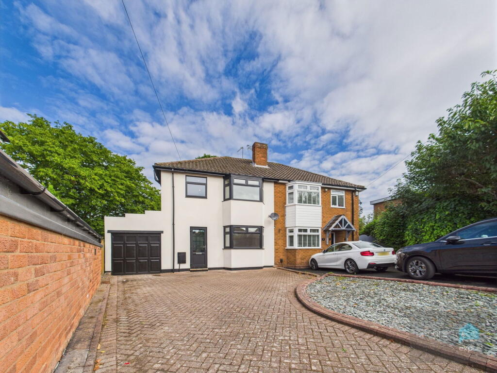 Main image of property: QUEENS CRESCENT, Amblecote, DY8 4JF